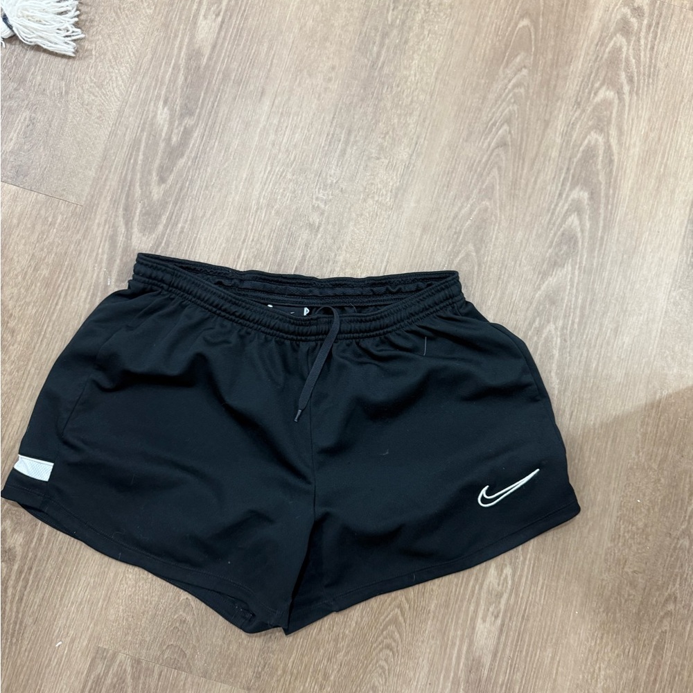 NIKE dri fit shorts S - Picture 4 of 6